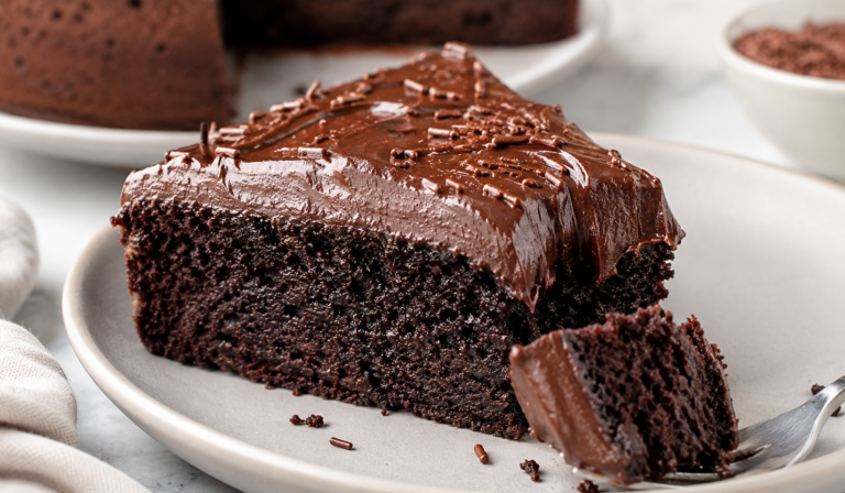 Easy Fudgy Chocolate Cake
