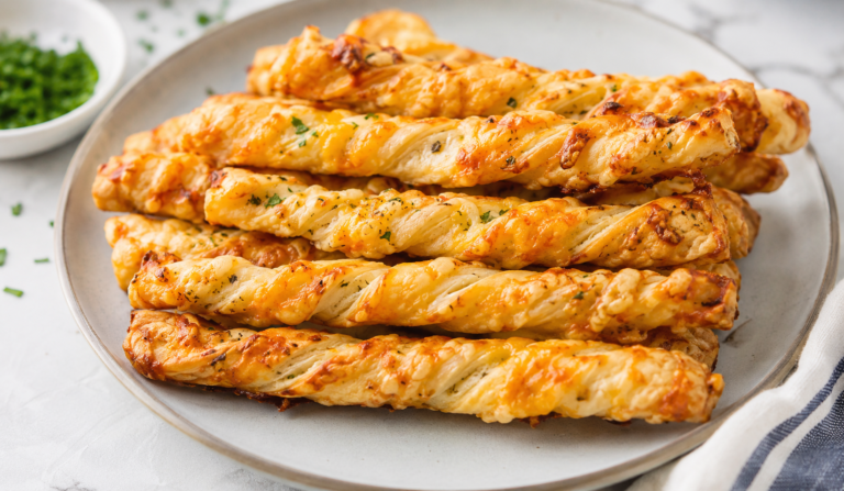 Easy Crispy Cheesy Puff Pastry Twists Recipe